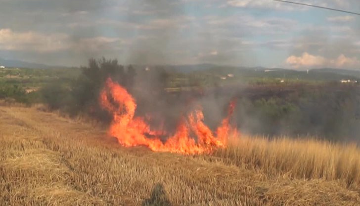 Пожарникарите са помогнали и в инцидента с починал шофьор