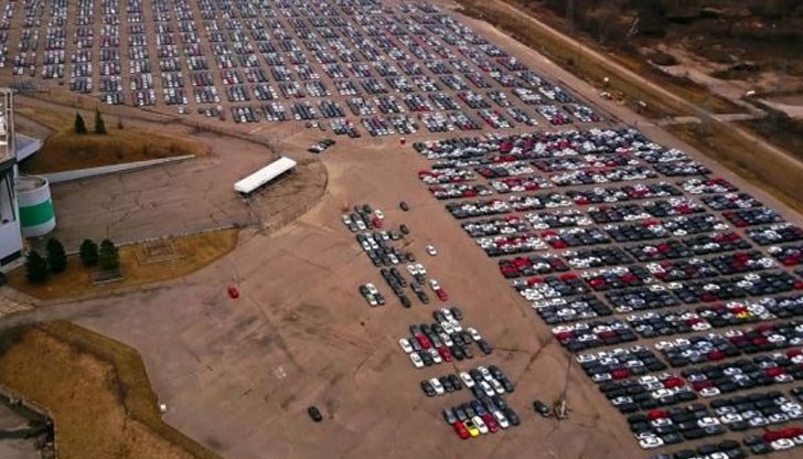 Продават автомобилите от марките Фолксваген и Ауди в съседен щат с подправени документи