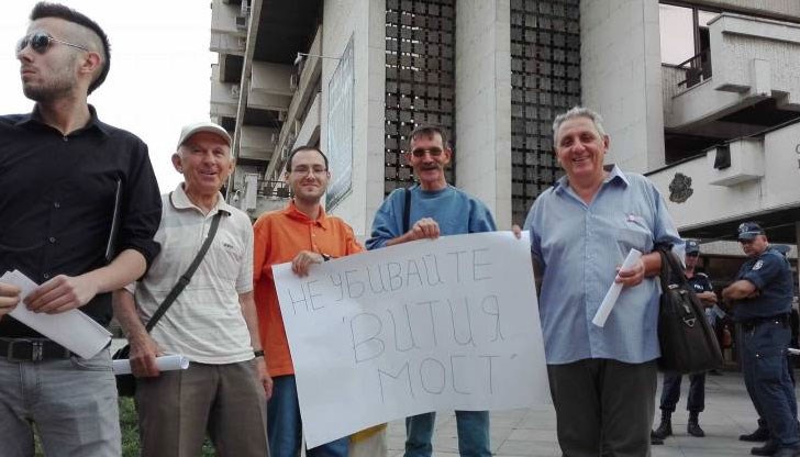 Жители на Русе не желаят да бъде съборен Вития мост