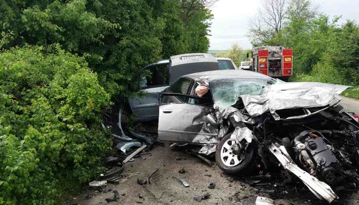 30-годишният мъж е починал на място при челен удар / Снимката е илюстративна 30-годишният мъж е починал на място при челен удар / Снимката е илюстративна