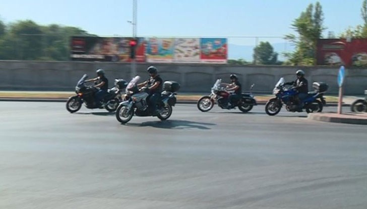 В Русе панихидата премина под наслов „Животът винаги е с предимство, независимо на колко колела е"