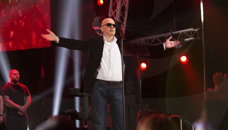 Бранимир Ботев: Няма нещо, което да провокира тежка есен, макар че това е на повърхността Бранимир Ботев: Няма нещо, което да провокира тежка есен, макар че това е на повърхността