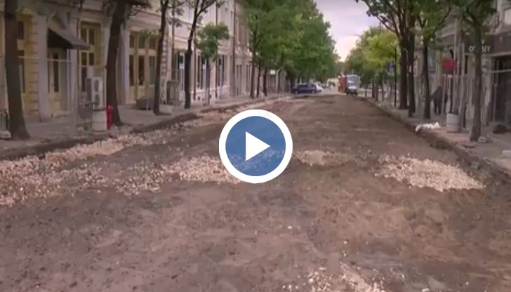 От Общината уверяват, че базалтовите павета ще се съхраняват в ОП "Комунални дейности"