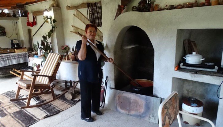 Телевизионерите от азиатската страна били привлечени от славата на вкусната домашна лютеница