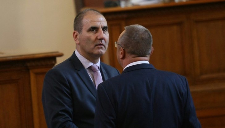 Богомил Бонев: Как не те е срам, физкултурник смотан! Богомил Бонев: Как не те е срам, физкултурник смотан!