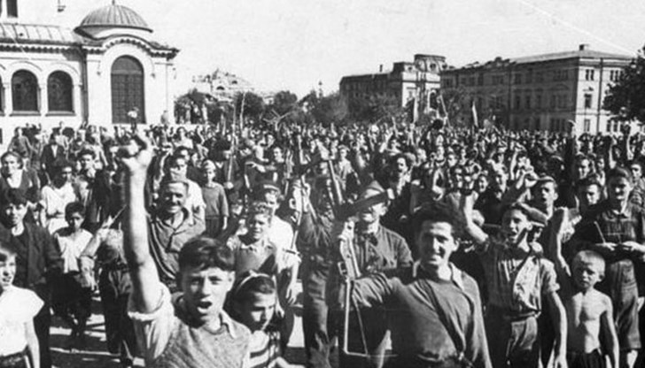 Голяма част от българския политически, икономически и медиен/!/ елит заслужава да застане пред него Голяма част от българския политически, икономически и медиен/!/ елит заслужава да застане пред него