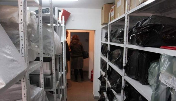 Сред най-опасните от тях са радиоактивни предмети, биологични материали, заразени с най-различни болести, епруветки с кръвни проби, поразени от отрова, взривове, огнестрелни оръжия и хладни остриета Сред най-опасните от тях са радиоактивни предмети, биологични материали, заразени с най-различни болести, епруветки с кръвни проби, поразени от отрова, взривове, огнестрелни оръжия и хладни остриета