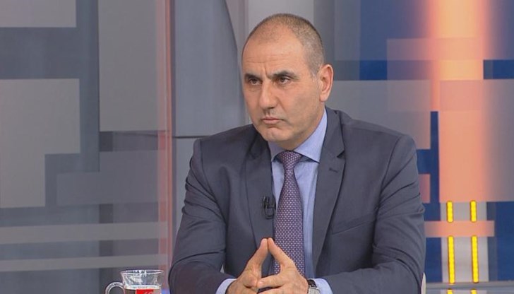 Ще разговарям с представители на ДПС, за да се намали напрежението Ще разговарям с представители на ДПС, за да се намали напрежението