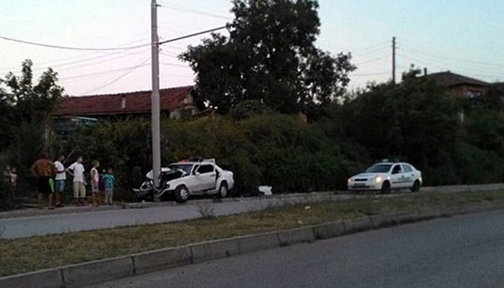 Пиян шофьор заби колата си в стълб в село Баня / Снимката е илюстративна