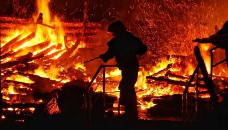 Три момиченца на възраст от 8 до 12 години изчезнаха сред пламъците на летния лагер в Одеса