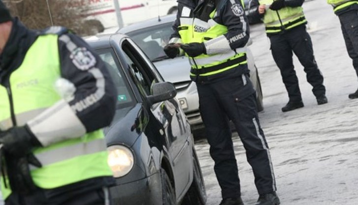 Издадени са 9411 фиша и са съставени общо 5258 акта Издадени са 9411 фиша и са съставени общо 5258 акта