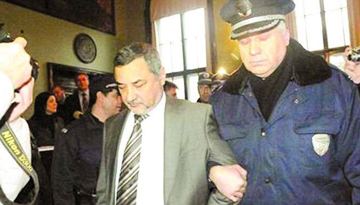 Велизар Енчев: За мен пък действията на вицето по тишината е корупция на гърба на данъкоплатците