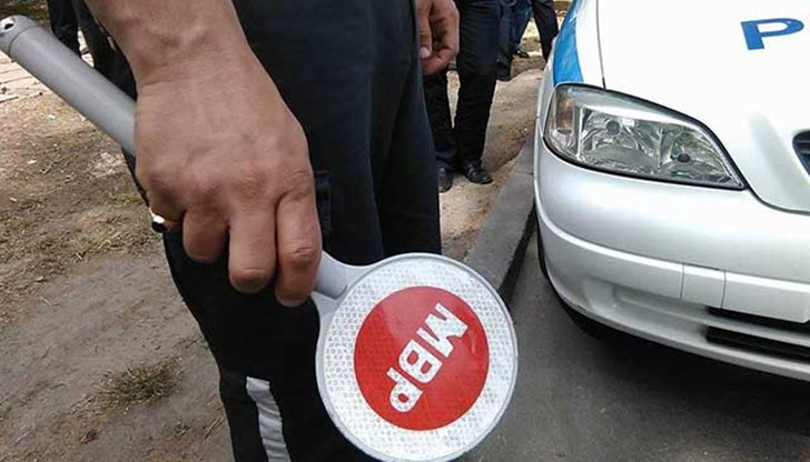 Той е представил на органите на реда английско свидетелство за управление на МПС