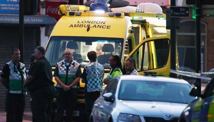 Двама ранени са откарани в болница след нападение в метростанция „Парсънс Грийн“ Двама ранени са откарани в болница след нападение в метростанция „Парсънс Грийн“