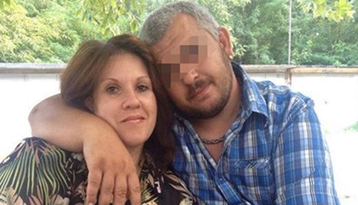 Учителката почти успява да прикрие убийството, но получава тежък кръвоизлив в парка и случайни минувачи викат линейка Учителката почти успява да прикрие убийството, но получава тежък кръвоизлив в парка и случайни минувачи викат линейка