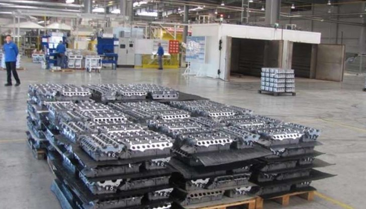 Установено, че хале № 3 на завода е източник на неорганизираното изпускане на вредни вещества Установено, че хале № 3 на завода е източник на неорганизираното изпускане на вредни вещества