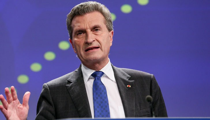 Гюнтер Йотингер иска България да дава повече пари за наука