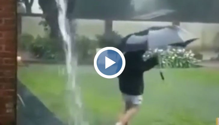 Майка му заснела момента на удара