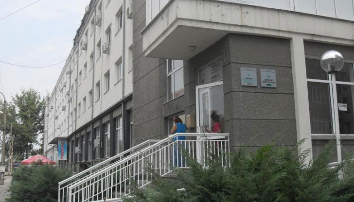 Тя е насочена към младежи до 29 години с висше образование