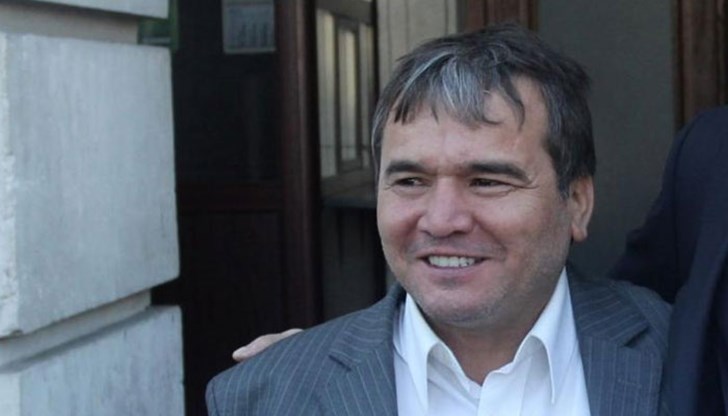 За негов донор се спряга приятел на брат му Мухарем За негов донор се спряга приятел на брат му Мухарем