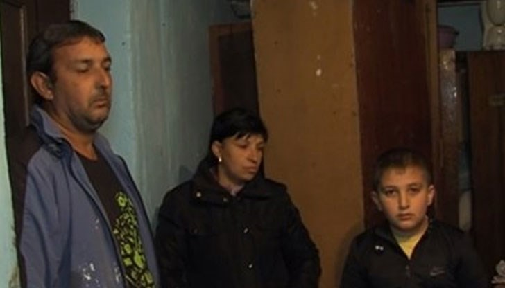 Семейството на петокласника още се бори с пораженията от наводнението Семейството на петокласника още се бори с пораженията от наводнението