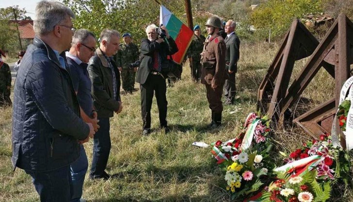 Българските военни загиват при сраженията в Страцин при опит да спрат изтеглянето на германската армия от Гърция към Централна Европа