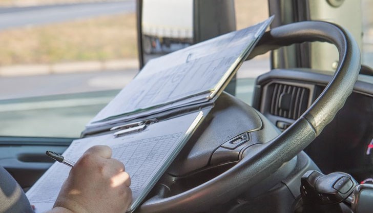 Според постигнатото тази нощ споразумение вече е предвидено по отношение на шофьорите на камиони да се прилага старата директива