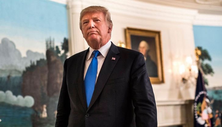 Все по-малко американци одобряват политиката на президента си Все по-малко американци одобряват политиката на президента си