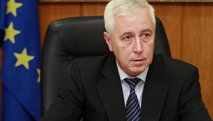 Той е бил интубиран лично от министъра на здравеопазването Той е бил интубиран лично от министъра на здравеопазването