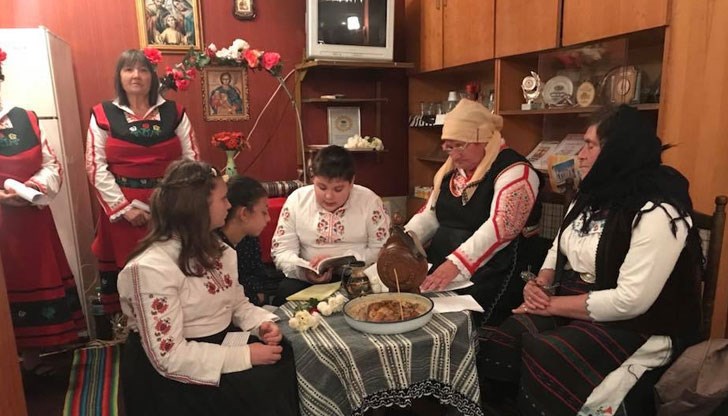 На този ден храмов празник отбелязва и църквата в селото, която носи името на Свети Димитър