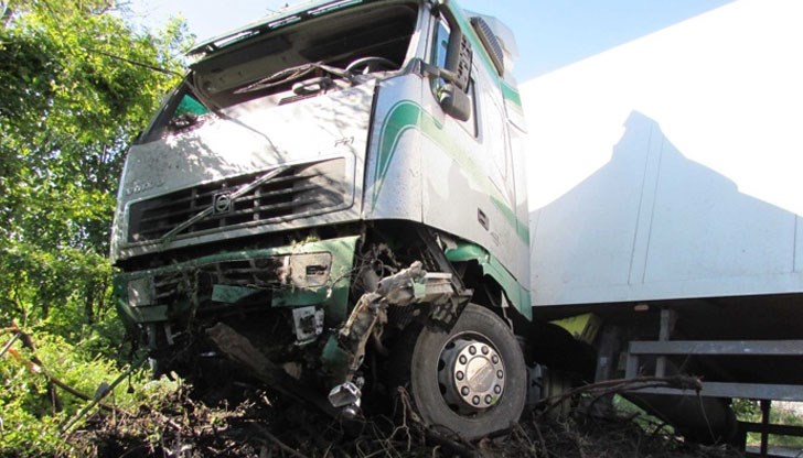 При инцидента няма пострадали, нанесени са само материални щети / Снимката е илюстративна При инцидента няма пострадали, нанесени са само материални щети / Снимката е илюстративна