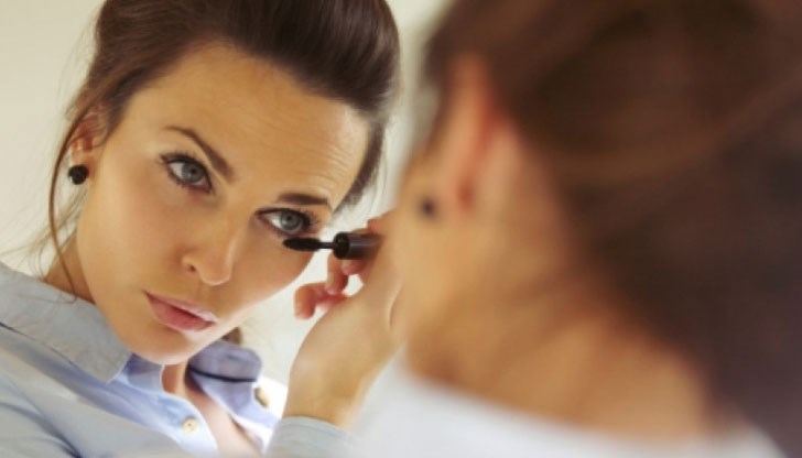 Учени доказаха, че с грим дамите изглеждат по-млади Учени доказаха, че с грим дамите изглеждат по-млади