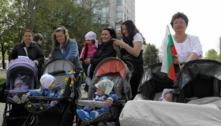 Очаква се ръст на минималната работна заплата с над 10%