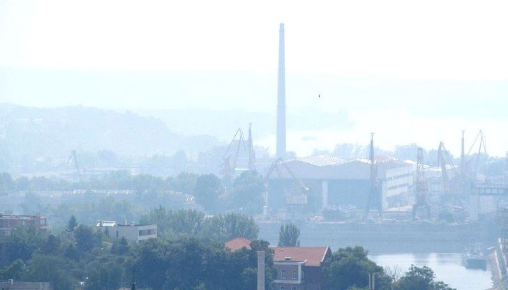 Пробите на атмосферен въздух са изпитвани за наличие на 11 летливи органични съединения Пробите на атмосферен въздух са изпитвани за наличие на 11 летливи органични съединения