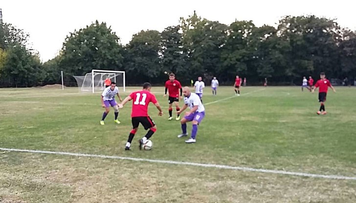 Капитанът на „железничарите“ Живко Парашкевов откри в края на първата част, но през второто полувреме Христо Александров успя да изравни за крайното 1:1