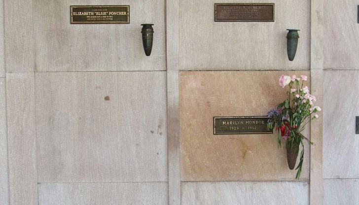 Създателят на "Playboy" купил гробното си място още през 1992 година