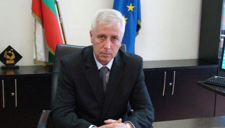 За мен е чест и удоволствие да ви поздравя по повод нашия професионален празник - Деня на българския лекар, пише Николай Петров За мен е чест и удоволствие да ви поздравя по повод нашия професионален празник - Деня на българския лекар, пише Николай Петров