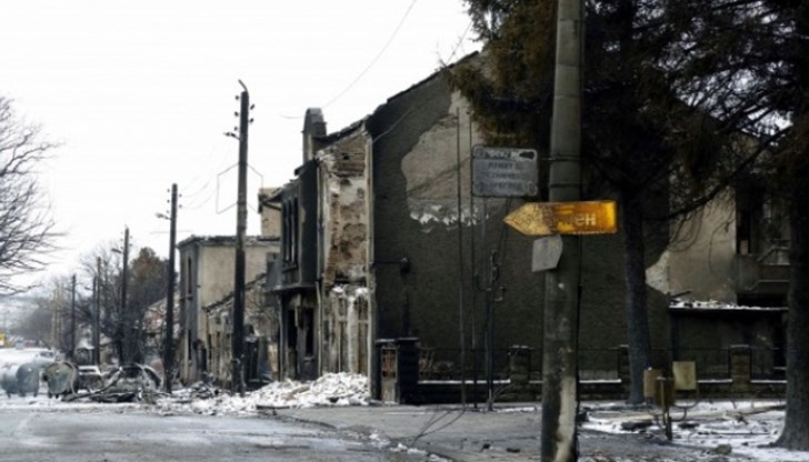 Електроразпределителната мрежа в село Хитрино е напълно възстановена след разрушенията от взрива на 10 декември 2016 г. Електроразпределителната мрежа в село Хитрино е напълно възстановена след разрушенията от взрива на 10 декември 2016 г.