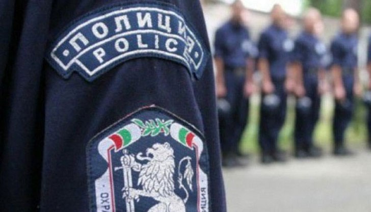 Увеличението ще засегне полицаите на терен, уточни министъра на финансите