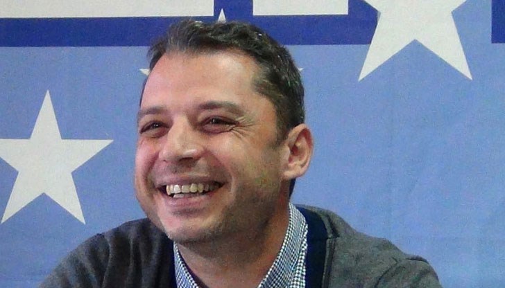 Убедихте ли се вече, че политическите ни престъпници играят в един договорен мач