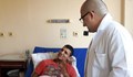Млад мъж проходи след сложна операция в бургаска болница