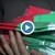 Младежи раздаваха трибагреници за Деня на народните будители в Русе Младежи раздаваха трибагреници за Деня на народните будители в Русе