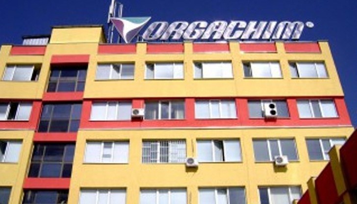 Повод за това са сигнали за миризми на химикали