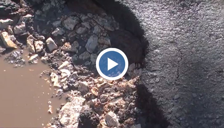 Големи дупки с остри ръбове по улиците, които се използват заради ремонтите по улица "Шипка"