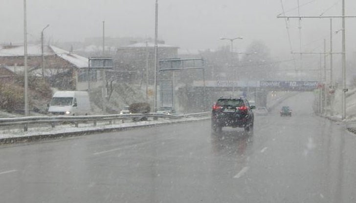 От Областното пътно управление съобщават, че 36 машини са работили в града и общината От Областното пътно управление съобщават, че 36 машини са работили в града и общината