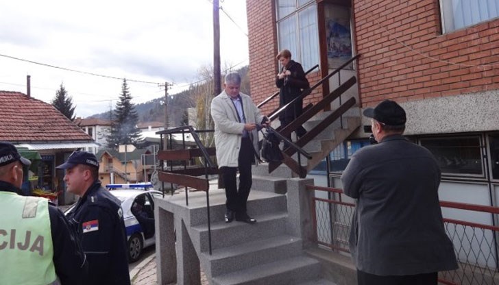 Трима лекари от Първа градска болница в София бяха арестувани в Сърбия