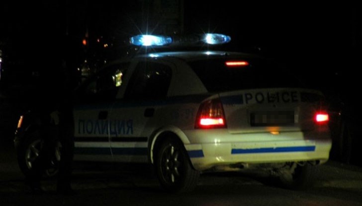 Движението е ограничено, шофьорите трябва да използват обходен маршрут Движението е ограничено, шофьорите трябва да използват обходен маршрут