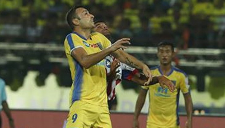 Нашият голмайстор игра пълни 90 минути и в края си изработи голово положение, но не успя да реализира