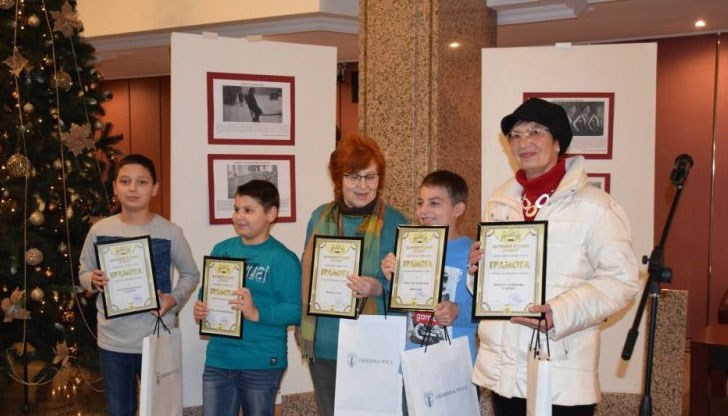 Любопитна подробност е, че освен русенчета, сред участниците имаше и деца от Емирство Кувейт и Република Финландия