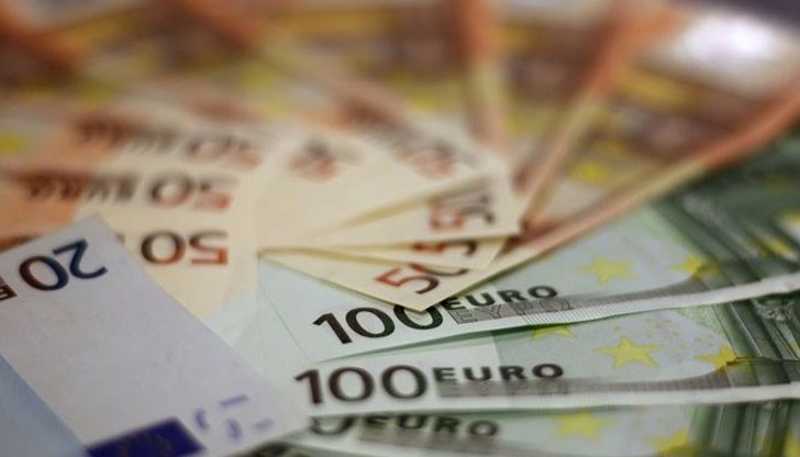 Създаването на Европейски социален стълб за социални права ще се отрази положително на доходите в България Създаването на Европейски социален стълб за социални права ще се отрази положително на доходите в България